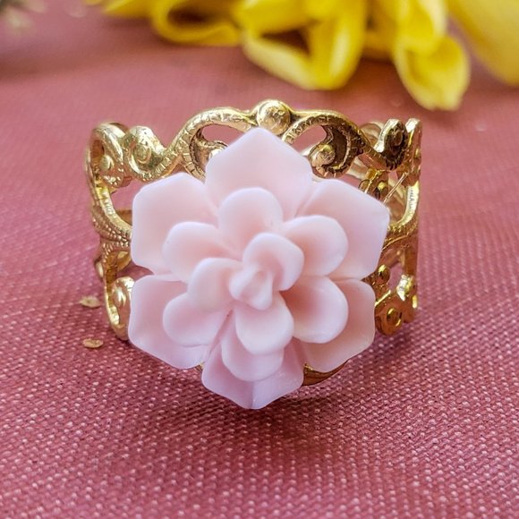 Vintaged pink succulent Lace Ring - Picture 7 of 8